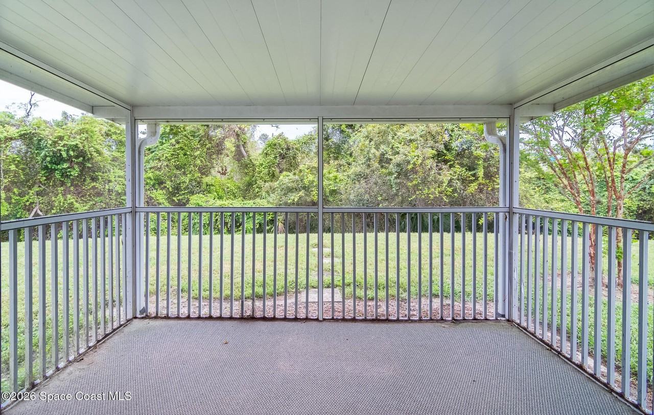 3473 Horse Creek Cir - Photo 4 of 20