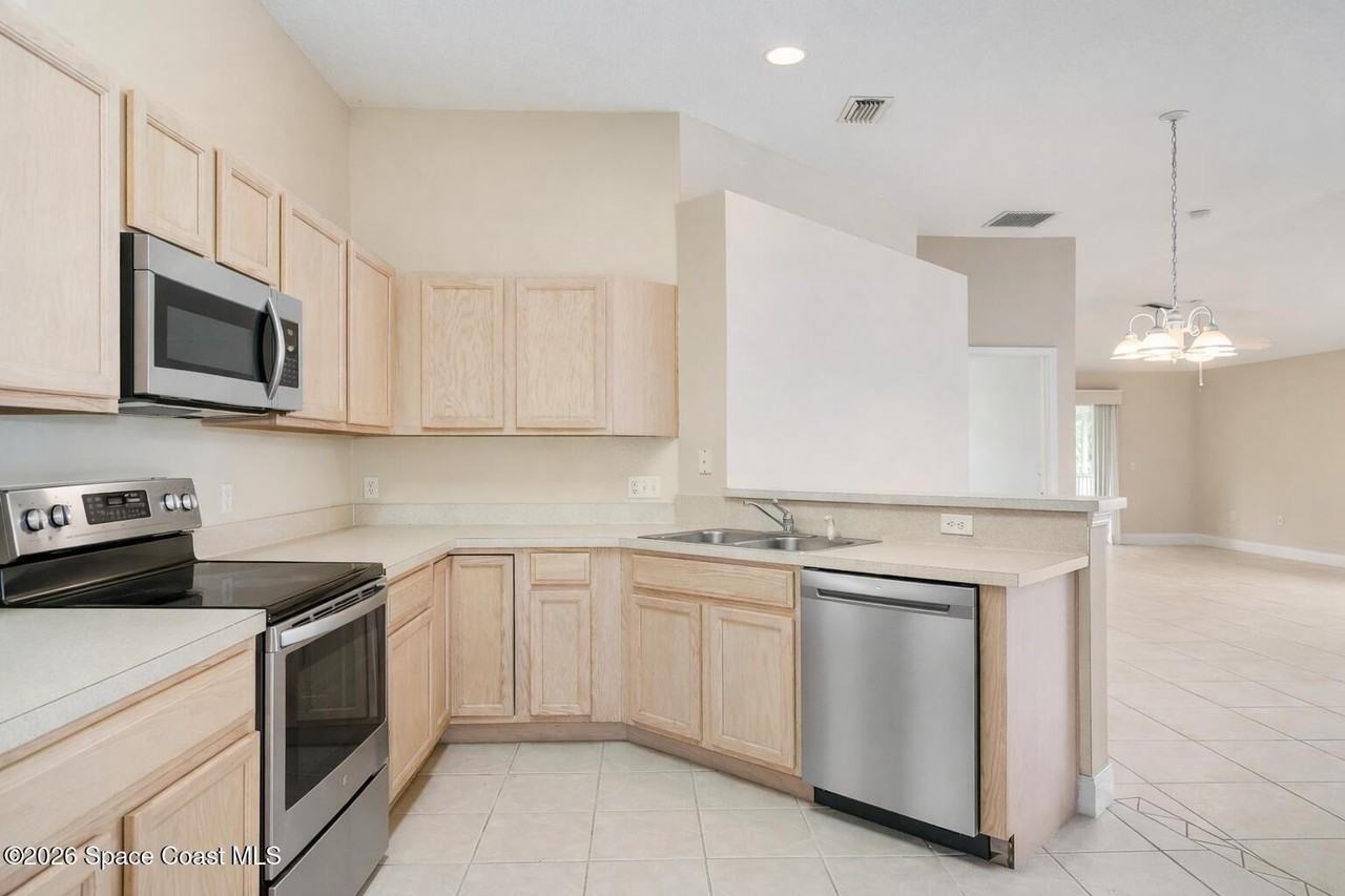 3473 Horse Creek Cir - Photo 6 of 20