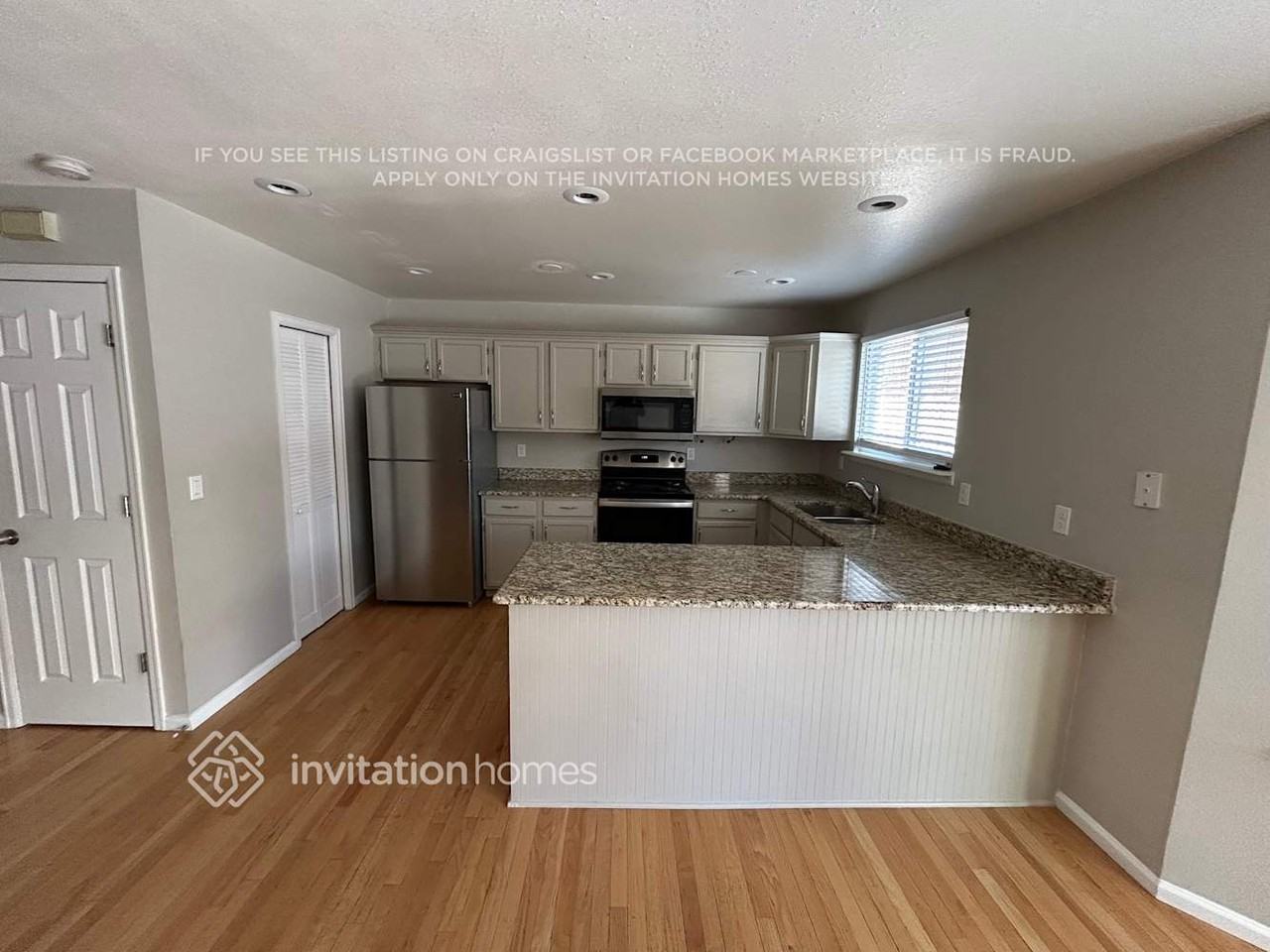 5618 S Ireland St - Photo 7 of 18