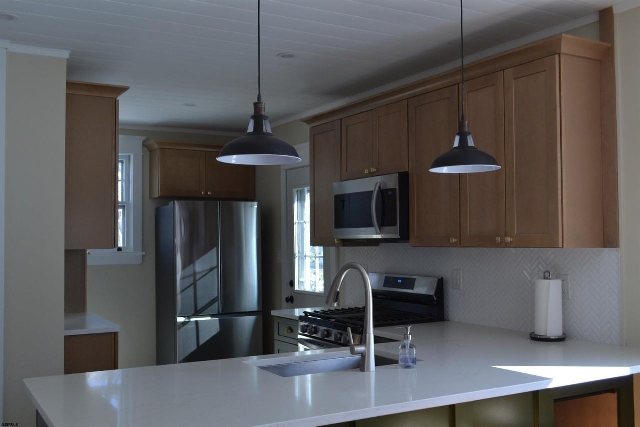 202 Acorn Ter - Photo 6 of 27