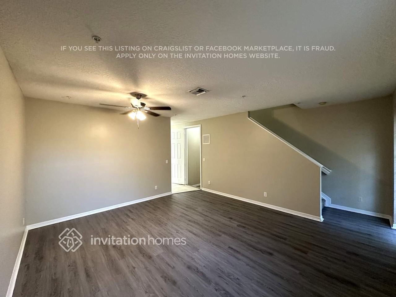 1558 Grande Cull Way - Photo 4 of 15