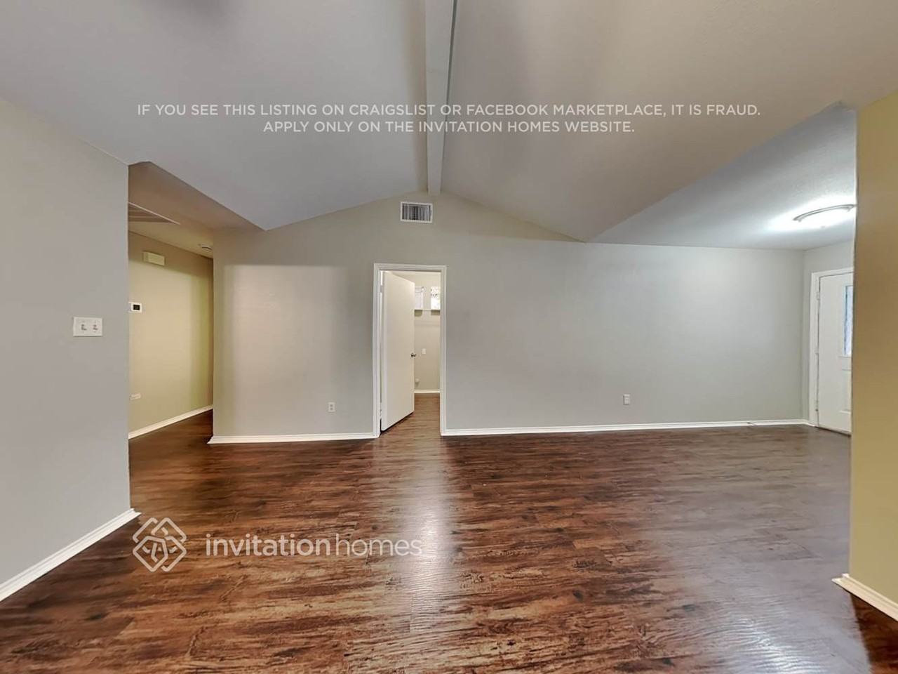 214 Arabian Ln - Photo 4 of 13