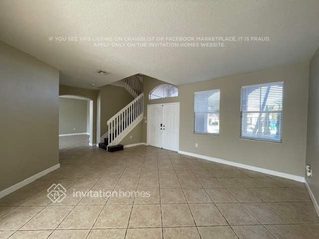 14934 Sw 22nd St - Photo 3 of 21