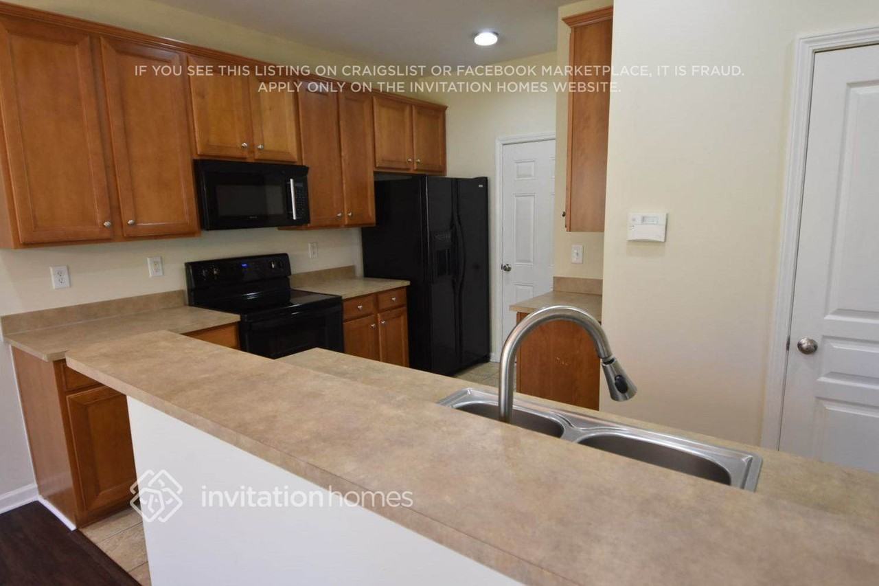 3012 Grande Heights Dr - Photo 4 of 16