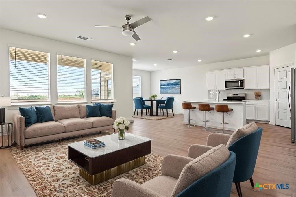 530 Wilshire Rd - Photo 3 of 32