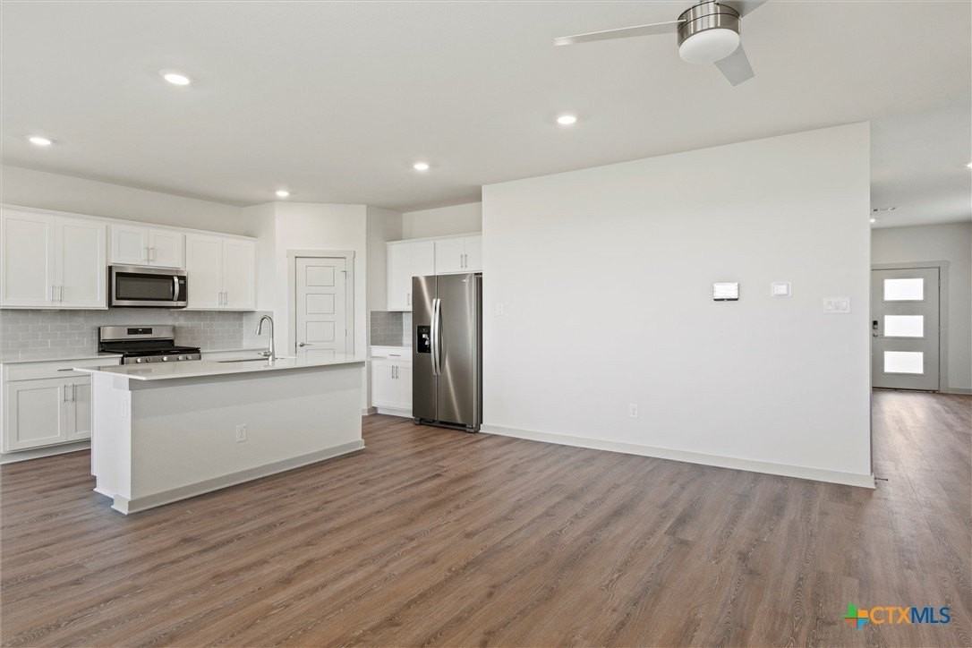 530 Wilshire Rd - Photo 5 of 32