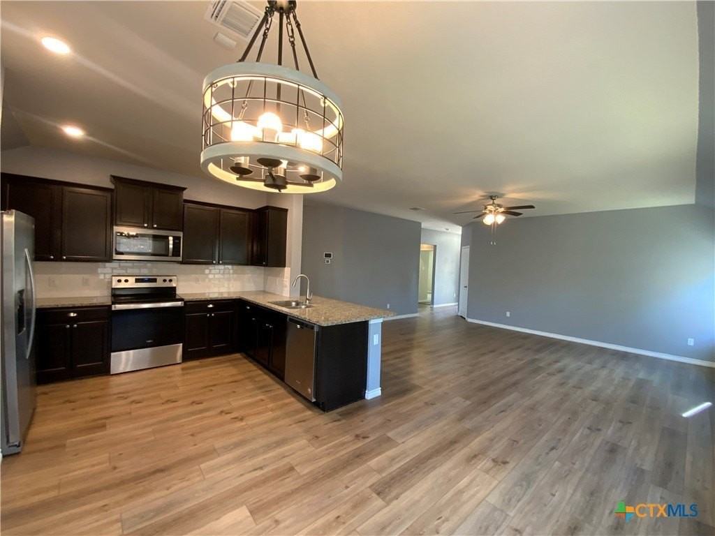 5926 Galveston Rd - Photo 3 of 28