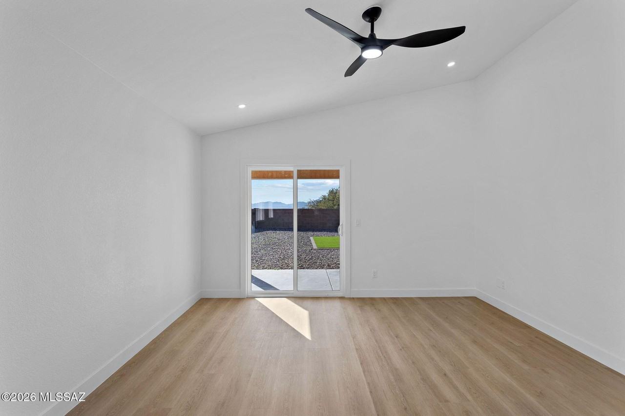 5495 W Durham Hills St - Photo 6 of 29