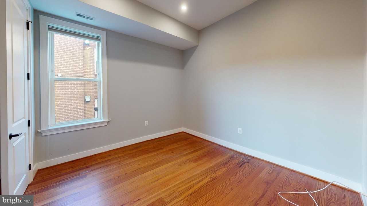 1619 Constitution Ave Ne Apt 1 #1 - Photo 6 of 14