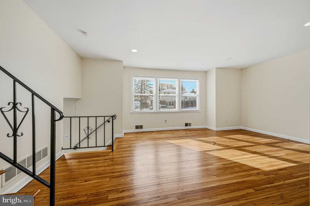 2651 Abington Rd - Photo 5 of 32