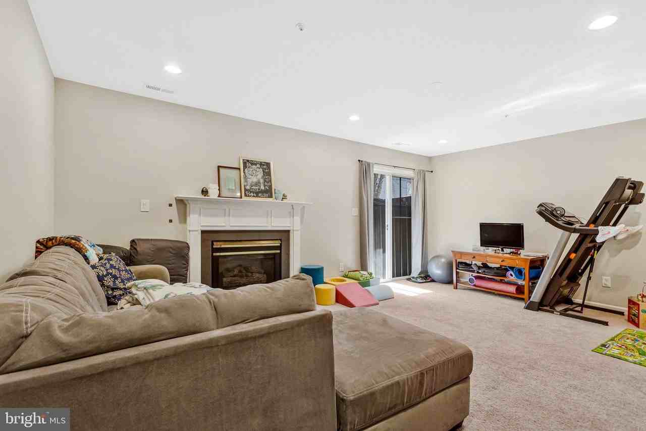 1735 Wood Carriage Way Unit 101 #101 - Photo 5 of 39