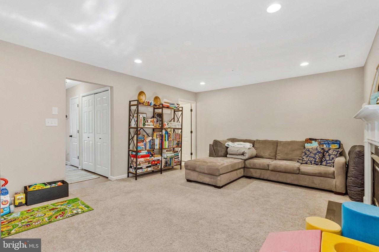 1735 Wood Carriage Way Unit 101 #101 - Photo 6 of 39