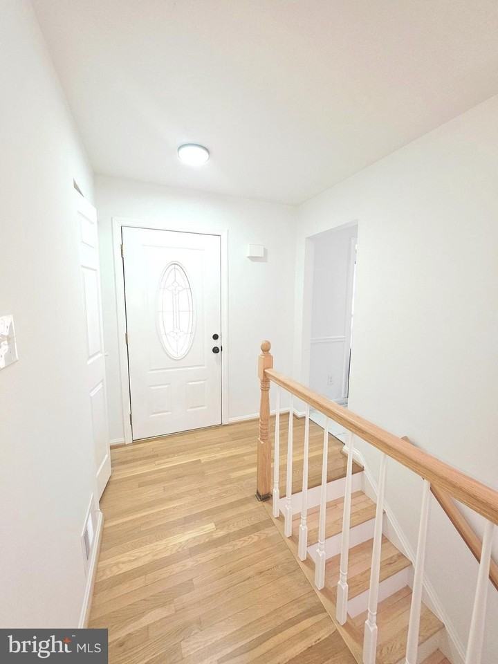 12817 Lampton Ln - Photo 2 of 21