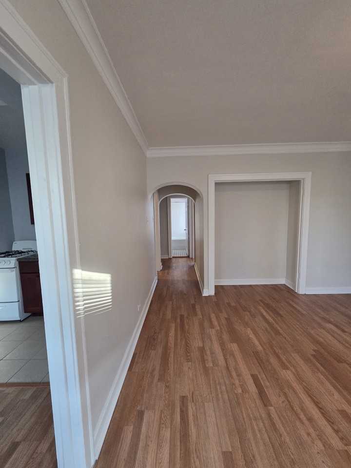 922 W. Eastwood502 #502 - Photo 4 of 14