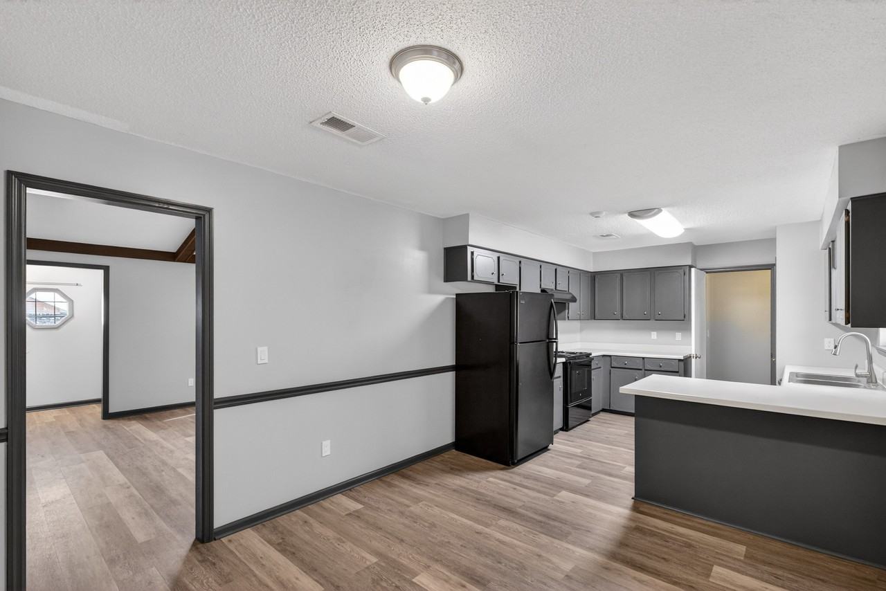 314 Nottingham Way #1 - Photo 6 of 47