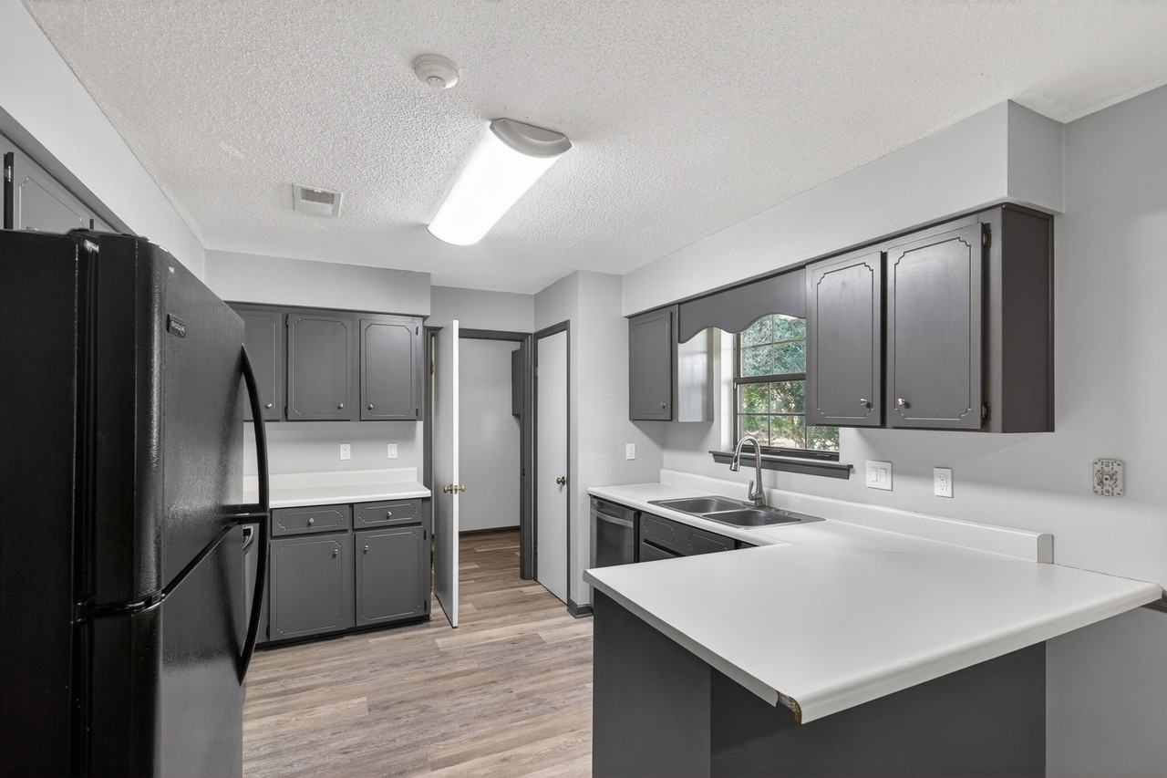 314 Nottingham Way #1 - Photo 7 of 47