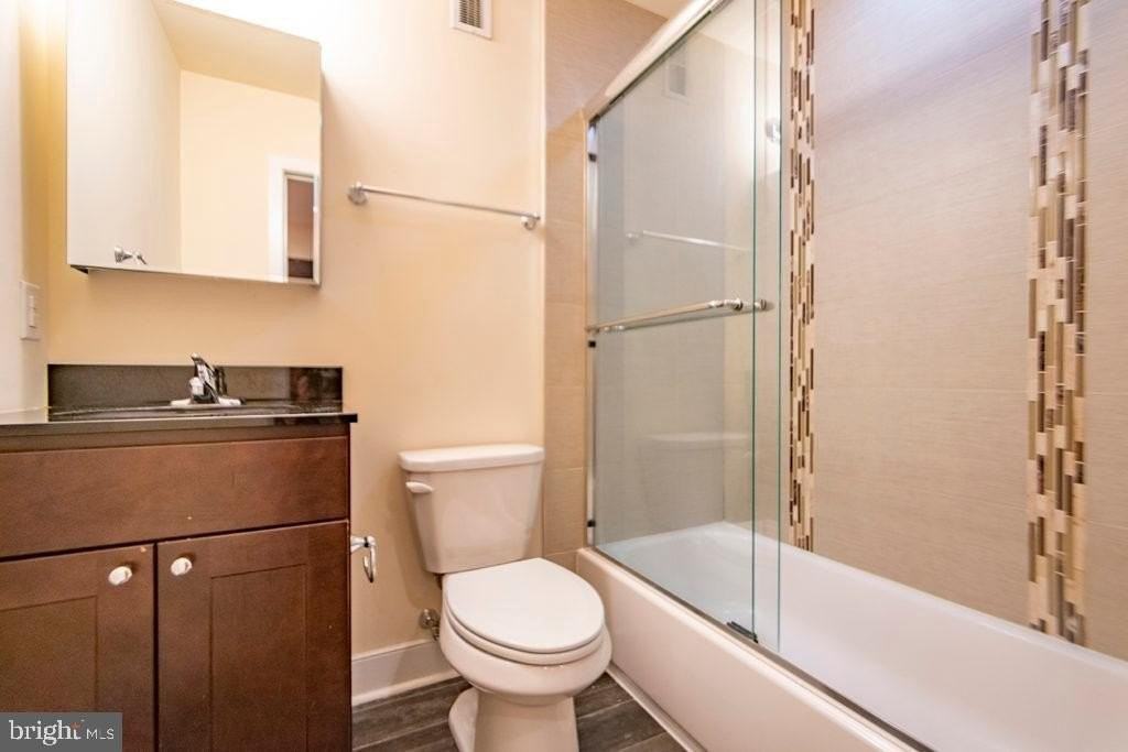 1242 Point Breeze Ave Apt 303 #303 - Photo 6 of 7