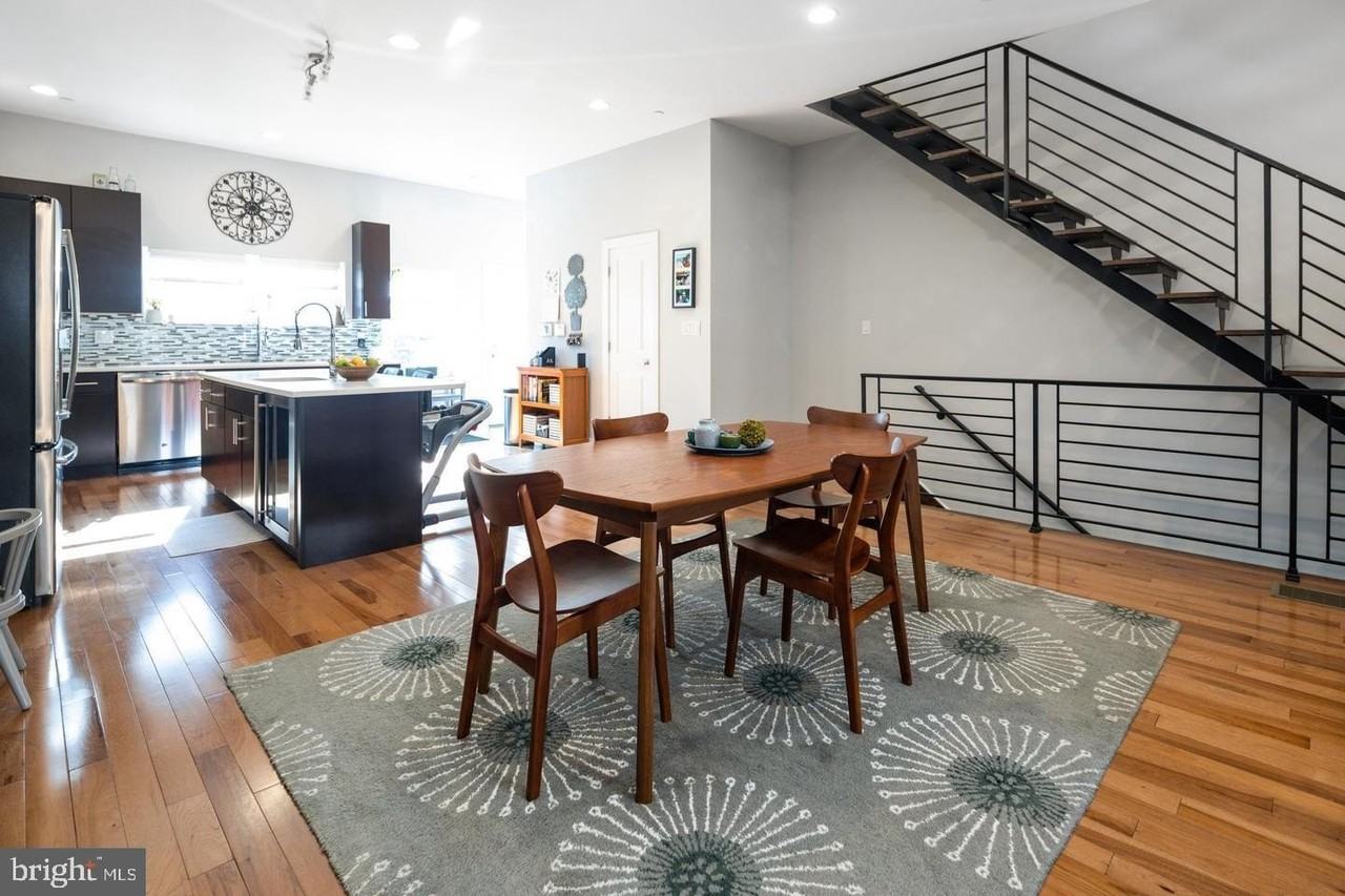 2414 E Letterly St - Photo 6 of 48