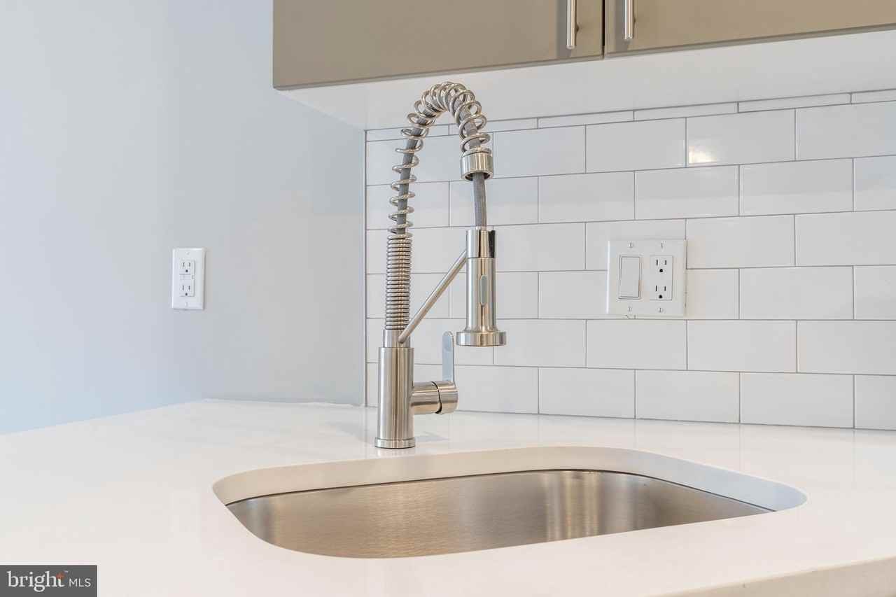 2500 N Mascher St Unit 9 #9 - Photo 5 of 17