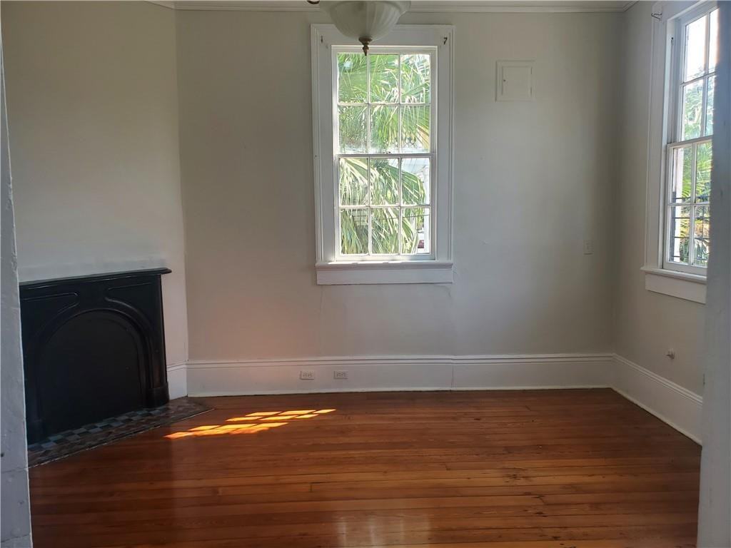 1433 N Galvez St - Photo 5 of 9