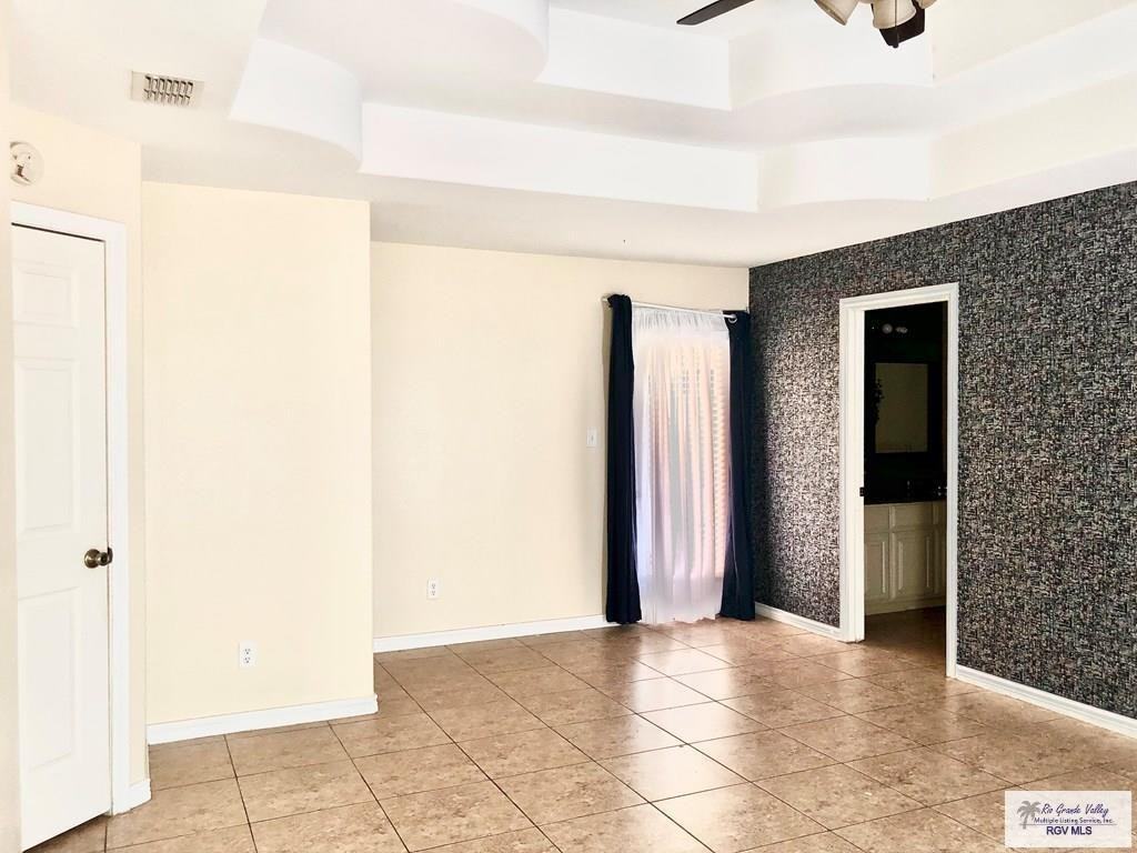 6088 Rusty Nail Dr - Photo 5 of 25