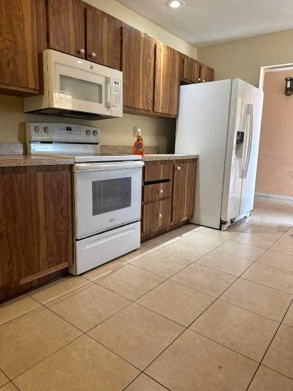 952 Se Walters Ter - Photo 7 of 14