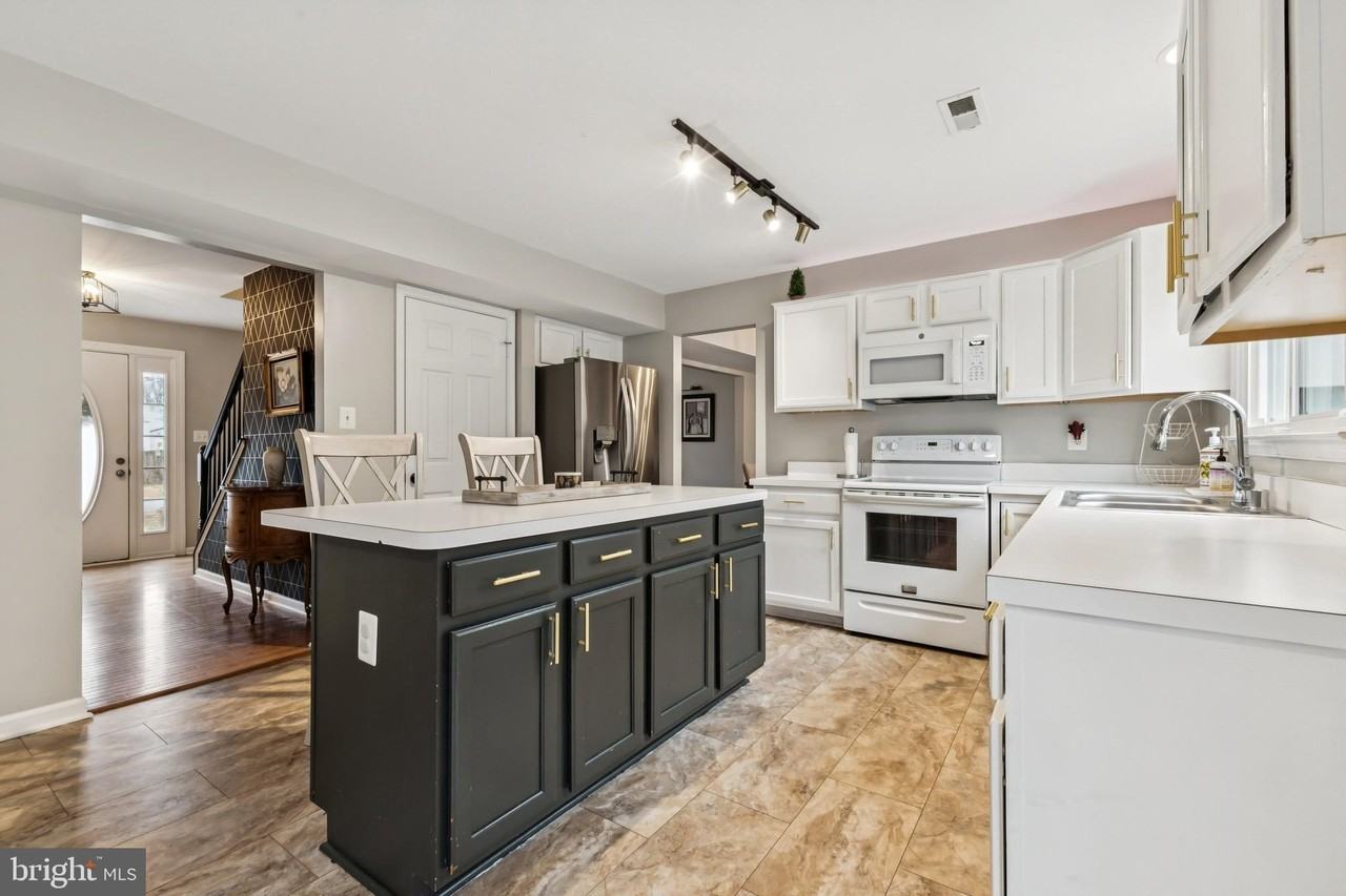 14 Willow Glen Ct - Photo 4 of 34