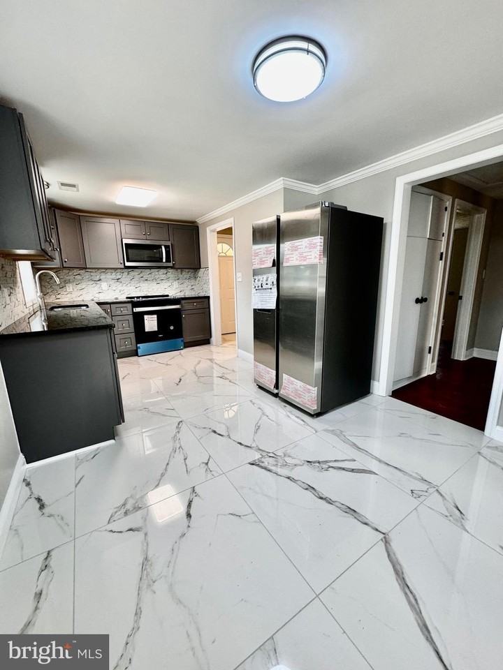 137 Fox Dr - Photo 5 of 14