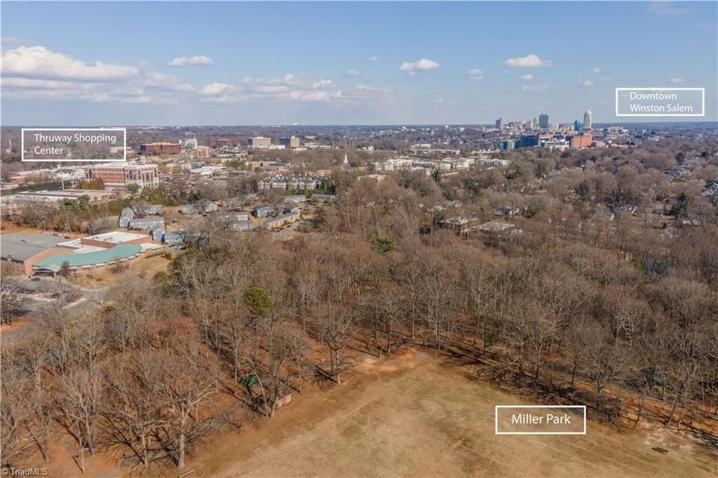 2511 Miller Park Cir #A - Photo 3 of 15