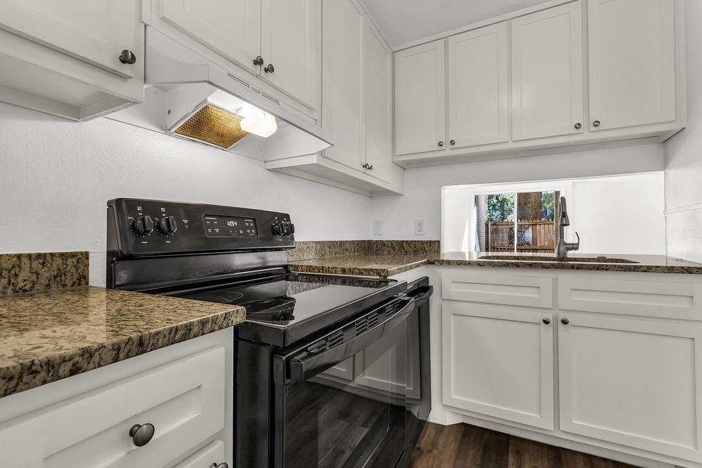 954 S Weatherred Dr - Photo 7 of 31