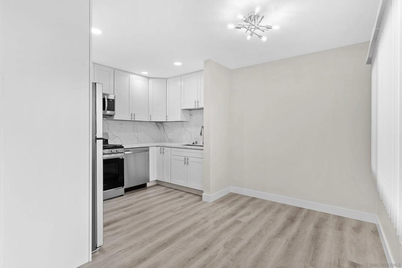 3821 Marlborough Ave - Photo 4 of 8