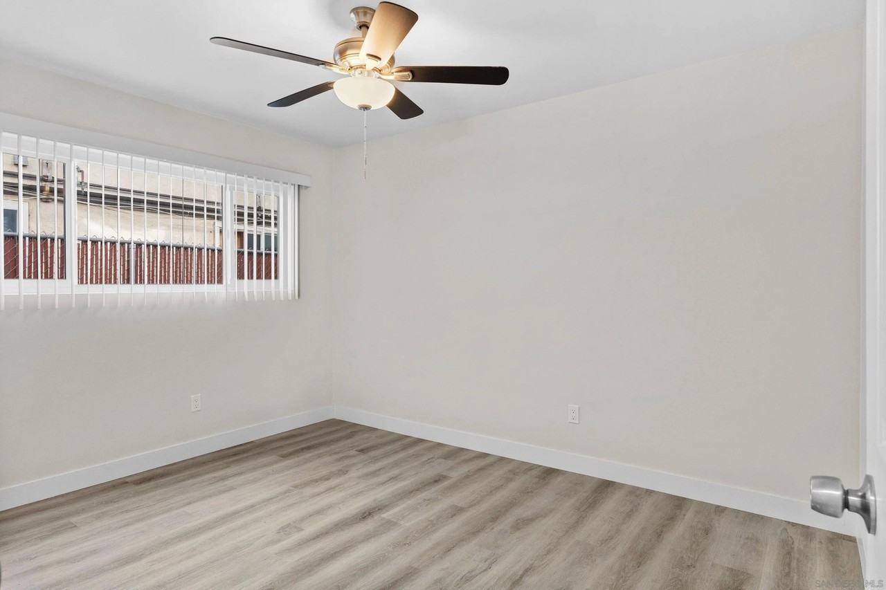 3821 Marlborough Ave - Photo 7 of 8