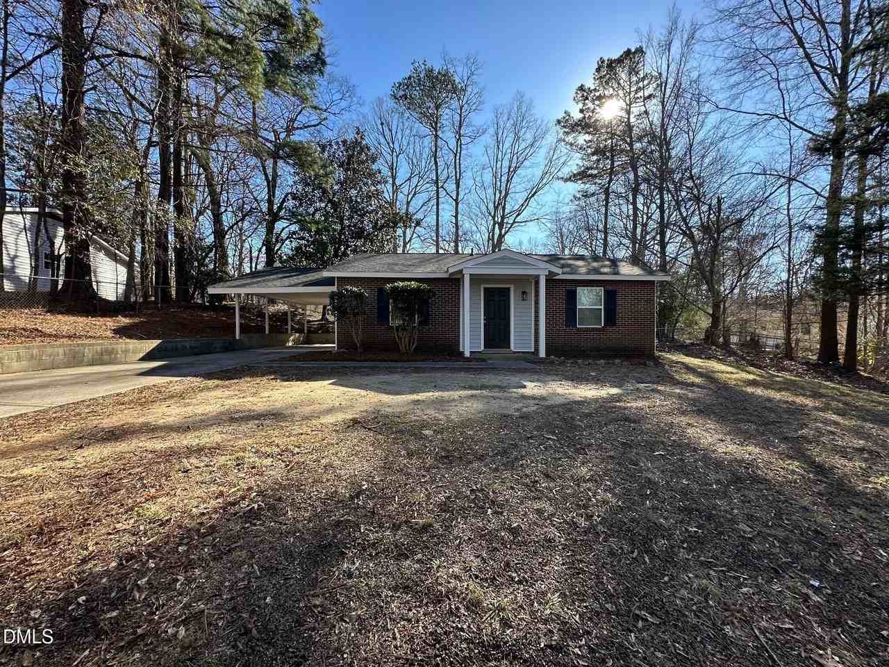 1304 Seabrook Rd - Photo 2 of 19