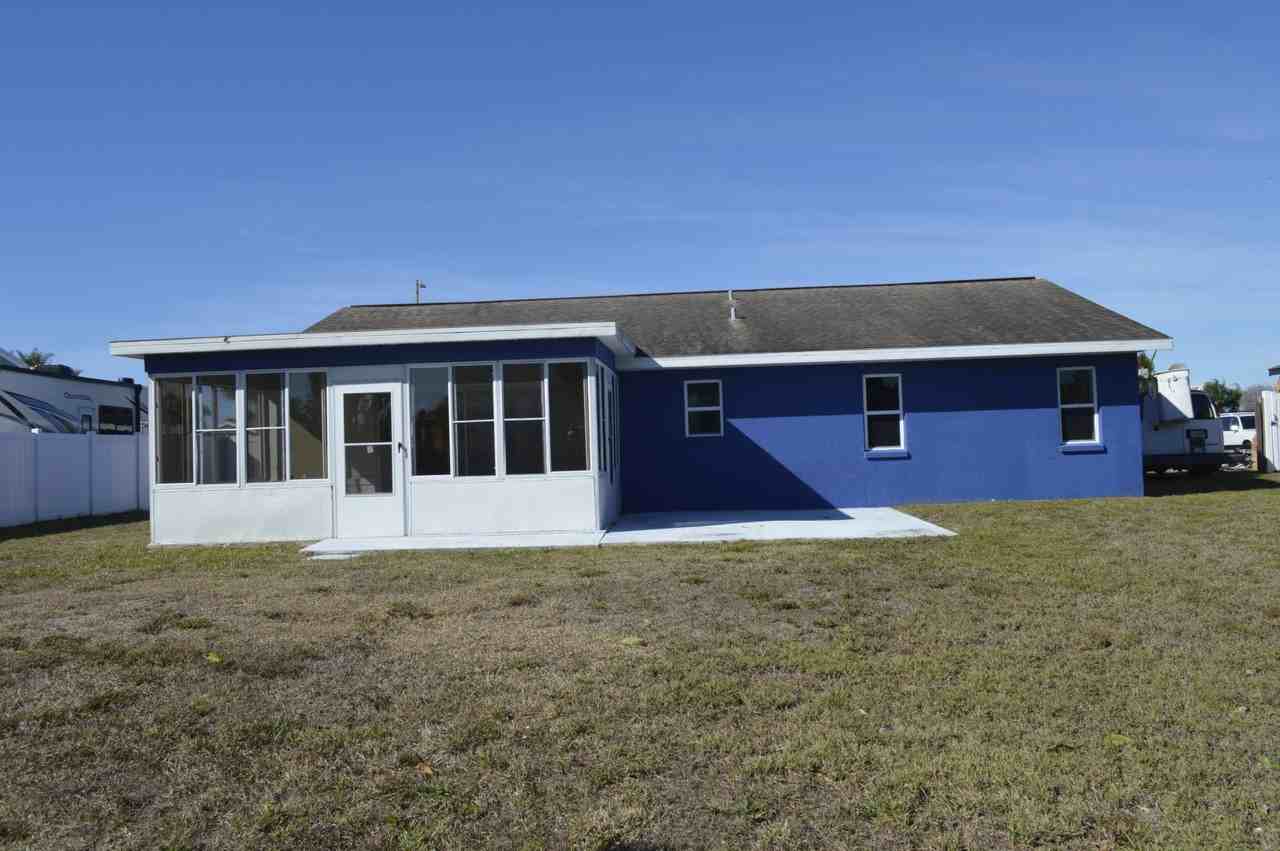 6525 Manila Palm Way - Photo 2 of 46