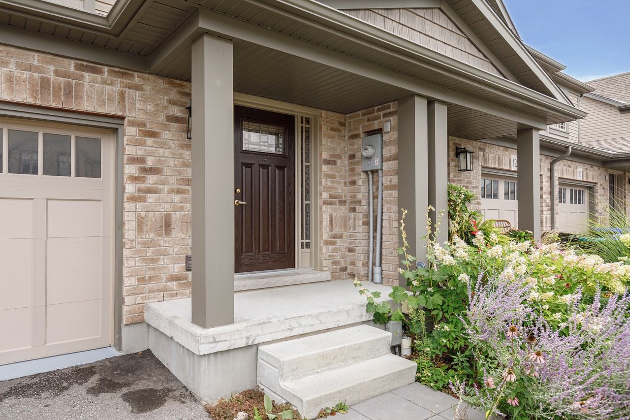 14 Foley Crescent - Photo 3 of 32