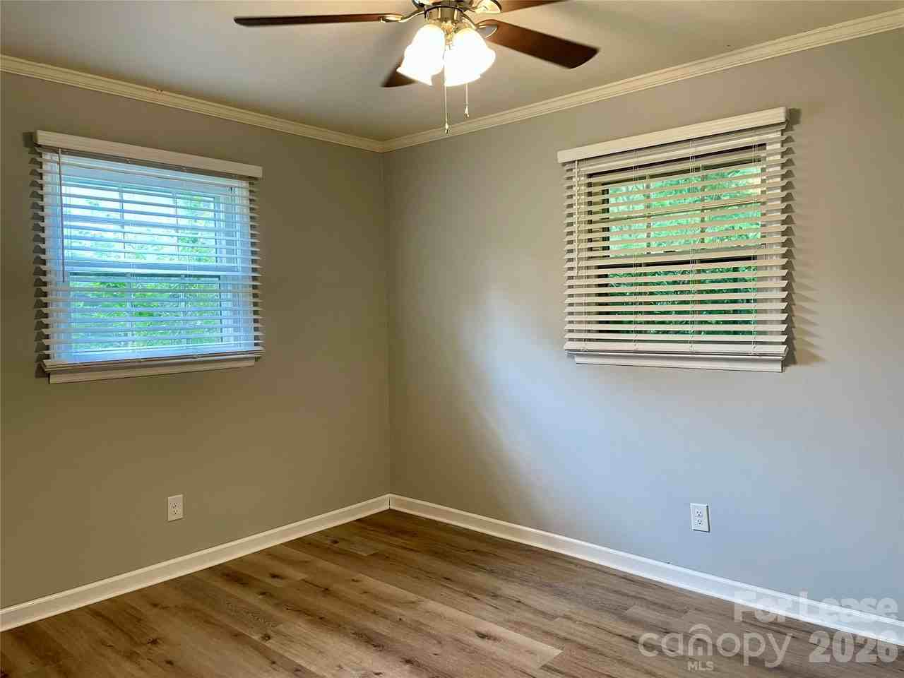 819 Markwell Dr - Photo 6 of 14