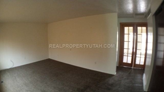 2273 N 550 W - Photo 3 of 17