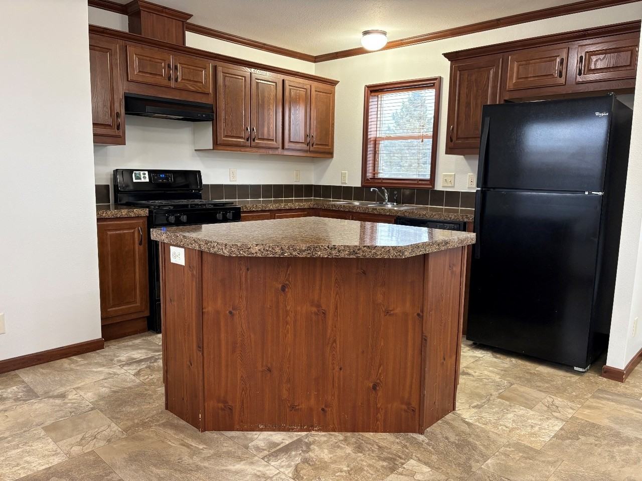 324 Se Spring Park Dr #114 - Photo 4 of 24