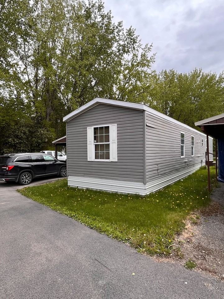 1045 Conrad Dr #95 - Photo 2 of 18