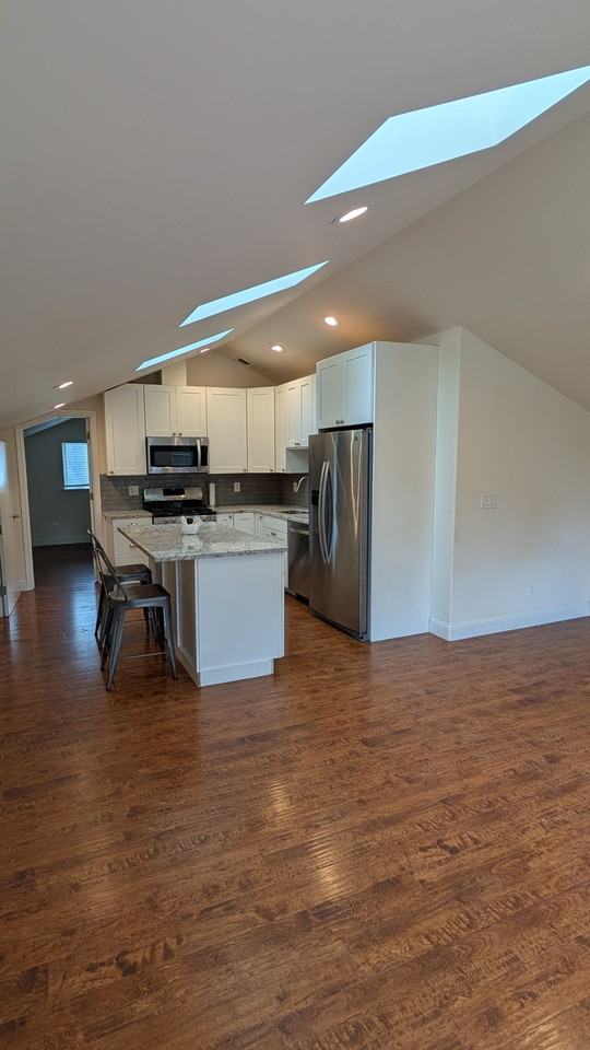 15119 Grove St - Photo 3 of 23