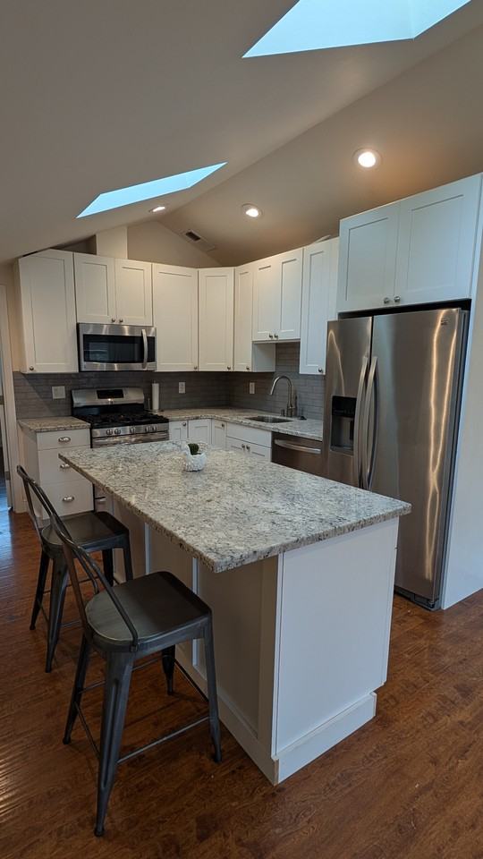 15119 Grove St - Photo 4 of 23