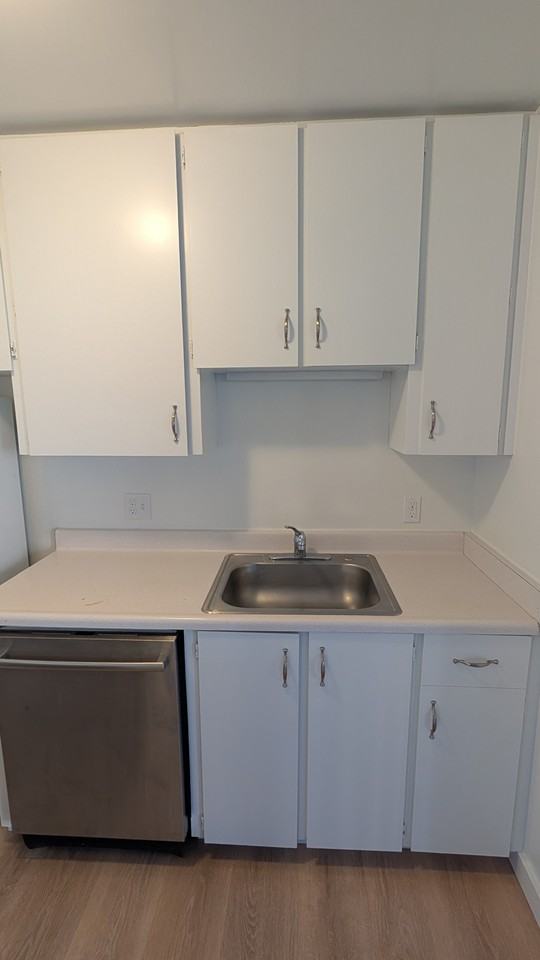 769 Humboldt St - Photo 7 of 14