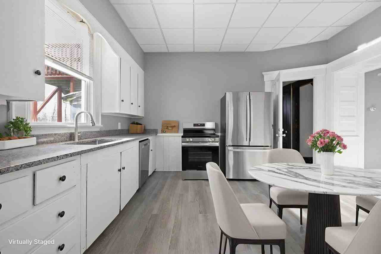 275 Market St #A - Photo 3 of 10