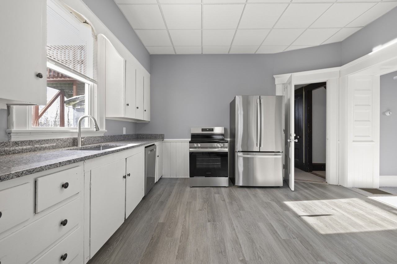 275 Market St #A - Photo 4 of 10