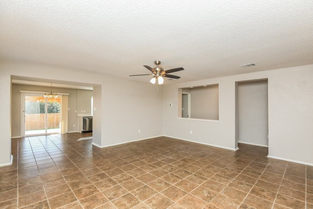 10133 Chapel Oak Trl - Photo 3 of 19