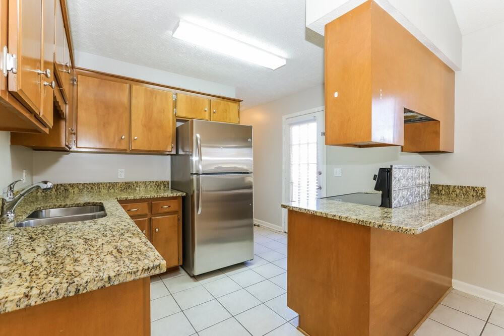 420 Wildwood Dr - Photo 7 of 19