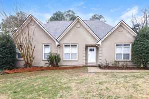 featured image of 1001 Saddlecreek Pkwy