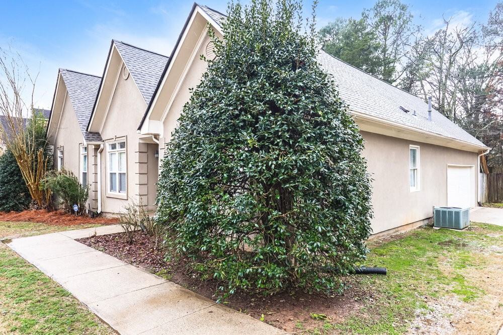 1001 Saddlecreek Pkwy - Photo 3 of 19