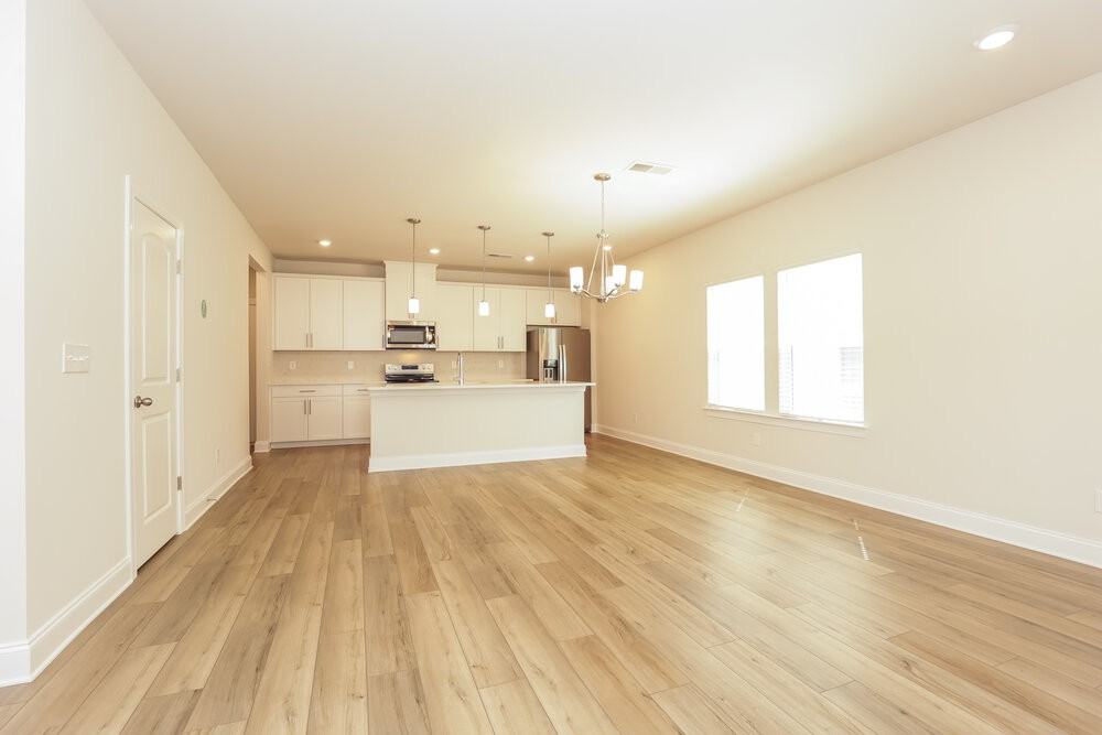 7402 Blue Gable Rd - Photo 5 of 17