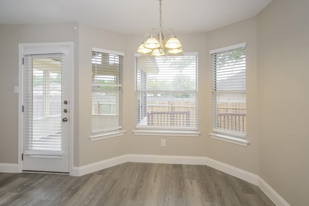 809 Bushmills Ct - Photo 6 of 16